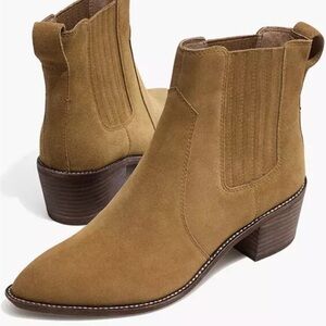 MADEWELL SIZE 8 The Ramsey Chelsea Boot in Suede J8320.